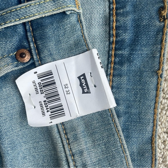 NWT Levi's 541 Athletic Taper Fit Mens 52x32 Big & Tall Stretch Jeans Med Blue - Picture 6 of 8